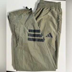 Adidas Multi Sport Woven Training Pants Olive Strata Men’s Medium Lightweight